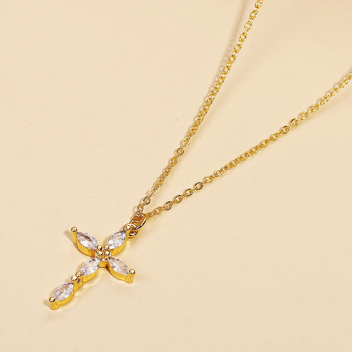 

Модные Геометрические Квадратные подвески в стиле панк, ожерелье с инкрустированным цирконием, модная изящная бижутерия, подарок для женщи...