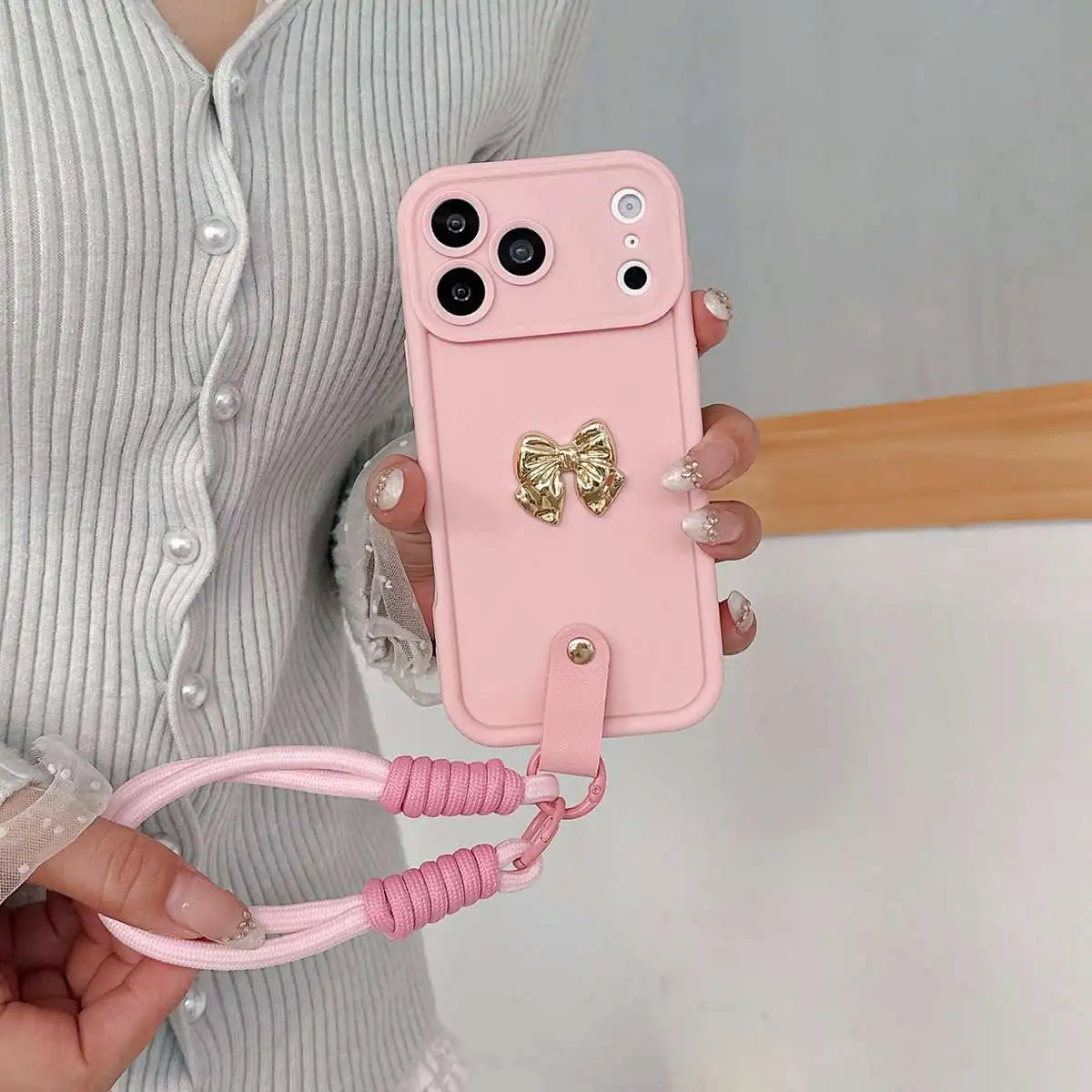 Фото Мягкий чехол для телефона с 3D золотым бантом и ремешком для iPhone 17 16 15 14 13 12 11 Pro Max XS Max XR X Air 16E 6 6s 7 8 Plus SE 2 3 №5