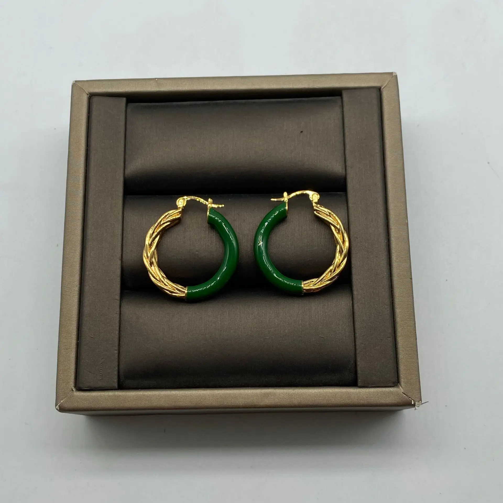 

Vintage Women Earring Aesthetic Green With Gold Circle Aros For Charm Lady Luxury Gift Korean Fashion Aretes Jewelry Accessories