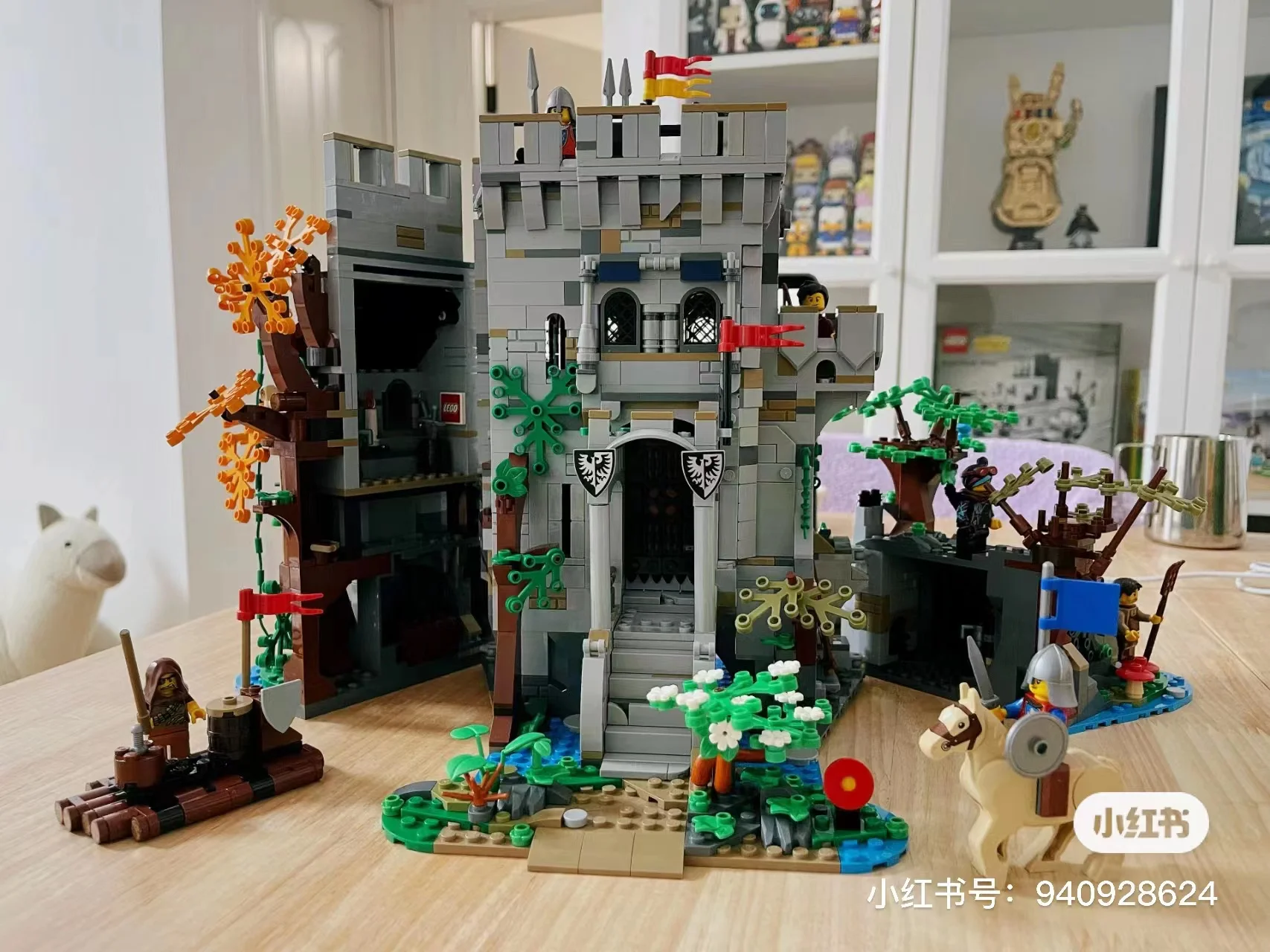 

IN STOCK MOC Idea Medieval Castle in the Forest Construction Building Blocks Bricks Model Fit 910001 Toys for Children Gift Set
