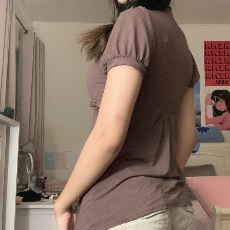 Винтажная коричневая футболка в стиле 90-х с оборками Y2K эстетичные волнистые