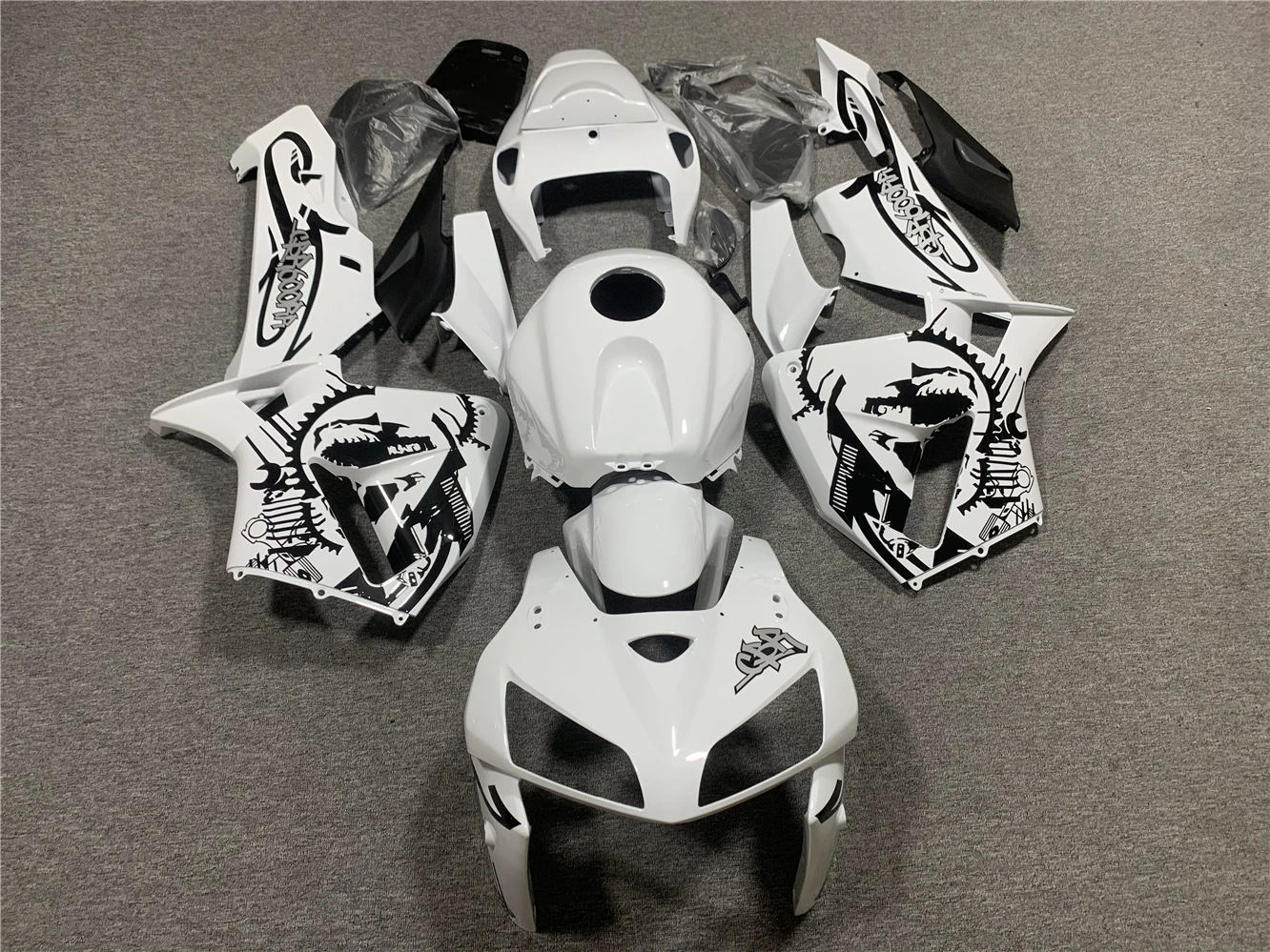 

Motorcycle Fairing Kit Suitable for CBR600RR 05-06 CBR600 F5 2005 2006 Fairing White Black