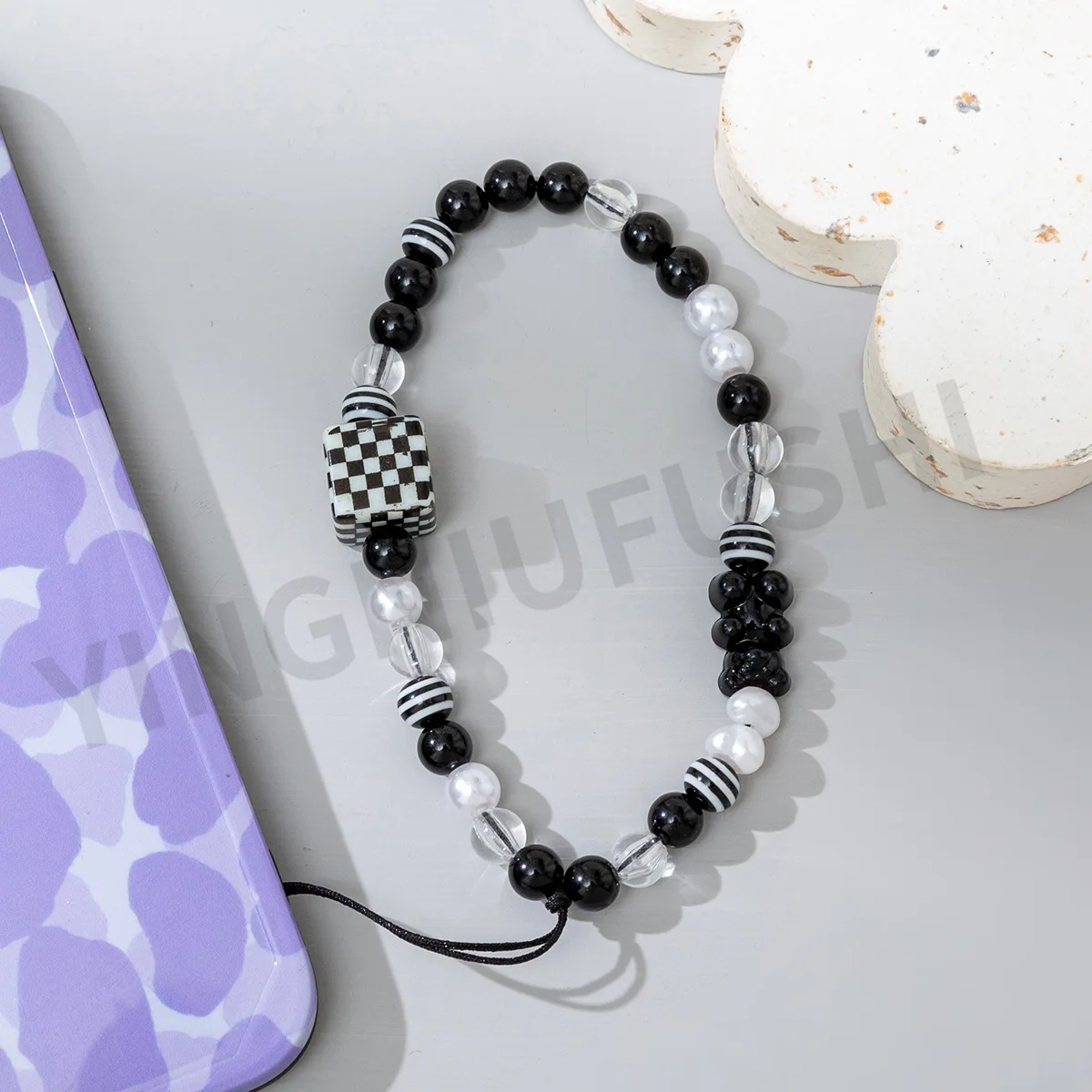 2022 New Style Mobile Phone Chain Fashion Acrylic Strap Ladies Short Mobile Phone Lanyard Wholesale