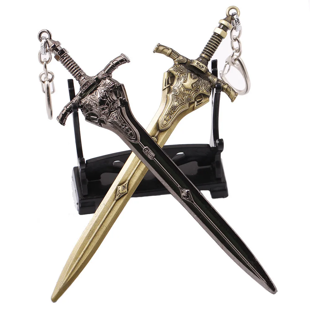 Dark Souls 3 Key Chain Greatsword of Artorias Keychain Solaire Of Astora Sun Pendant Keyring for Men Cosplay Jewelry