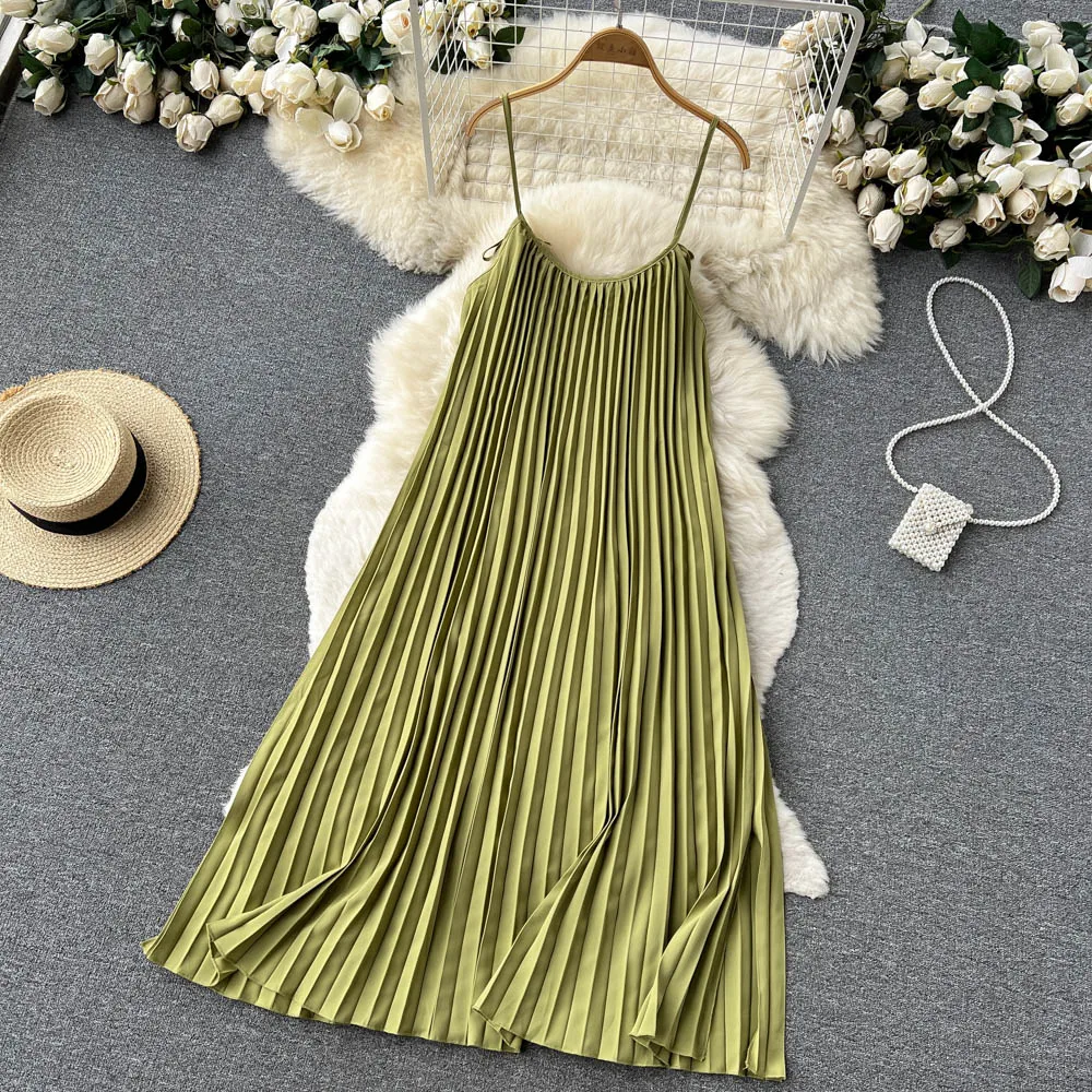 

High-grade Feeling Small Crowd Pleated Women's Dress Temperament Sexy Backless Suspenders Mid-length Dress Summer