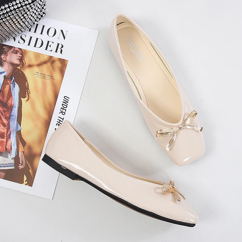 Hot Selling Good Quality Patent Pu With Gold Bow Ladies Flats Womens Casual Shoes