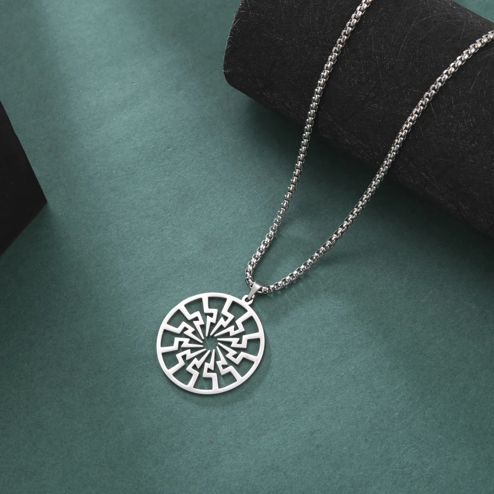 

Hollow Out Around Lightning Pendant Necklace Stainless Steel Jewelry for Men Women Geometric Charm Choker Jewelry Gifts