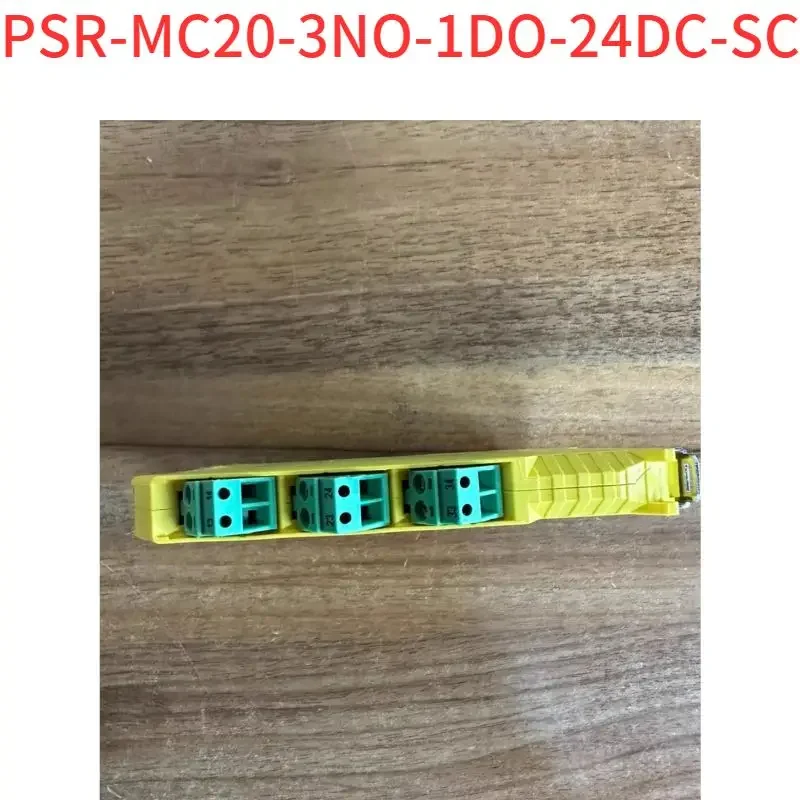 Подержанный тест ОК 2700466 реле безопасности PSR-MC20-3NO-1DO-24DC-SC