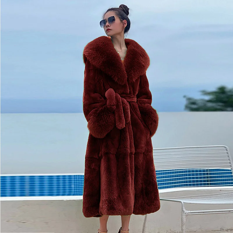 2022 Winter Big Fur Collar High-End Fur Coat Women Long Style Thick European American Temperament Loose Fashion Coats Female