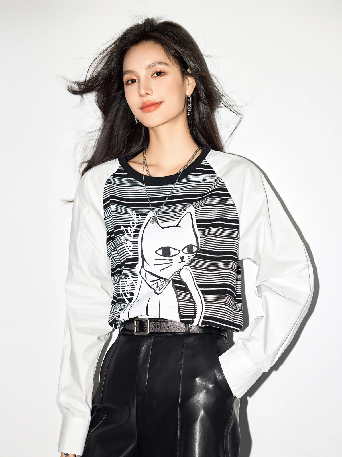 Aige Корейская уличная модная футболка в стиле ретро весенне-осенняя свободная