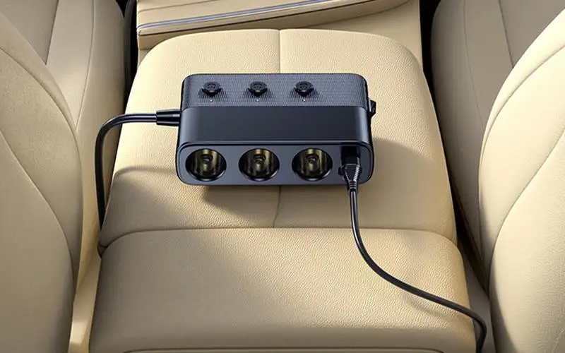 

4 в 1, автомобильный разветвитель с 4 USB-портами и дисплеем напряжения