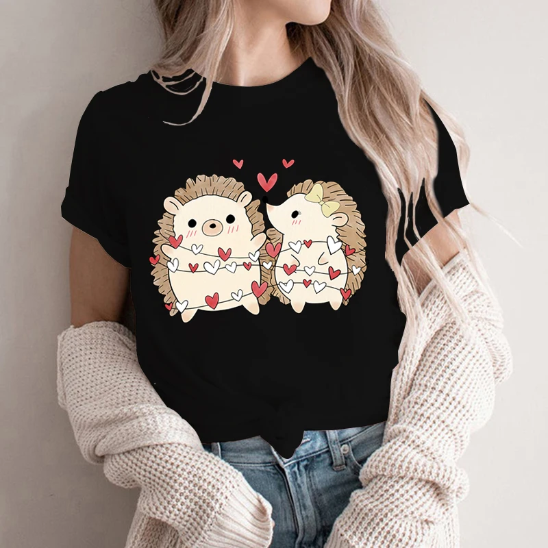 

Футболка женская с рисунком ежика, черный топ с рисунком для девушек, в стиле Харадзюку, кавайная мультяшная одежда 90-х, на лето