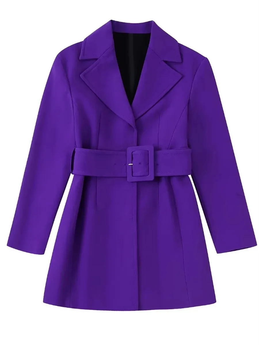 

Женское мини-платье с длинным рукавом и отложным воротником