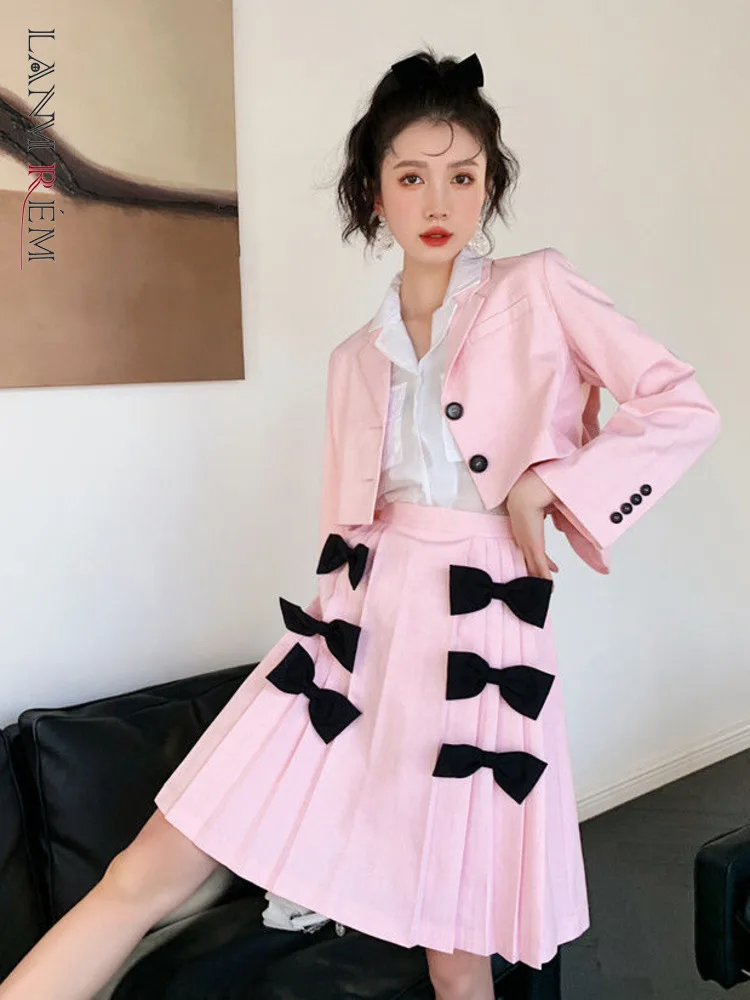 

LANMREM Pink Sweet Back Bow Short Blazer For Women Long Sleeve Notched Collar Cute Coat Female Fashion 2022 Autumn 2N823