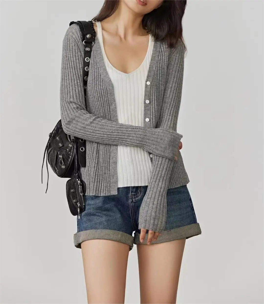 

Hot-selling brand design locomotive women's burst crack leather wide shoulder strap high quality tassel shoulder messenger bag