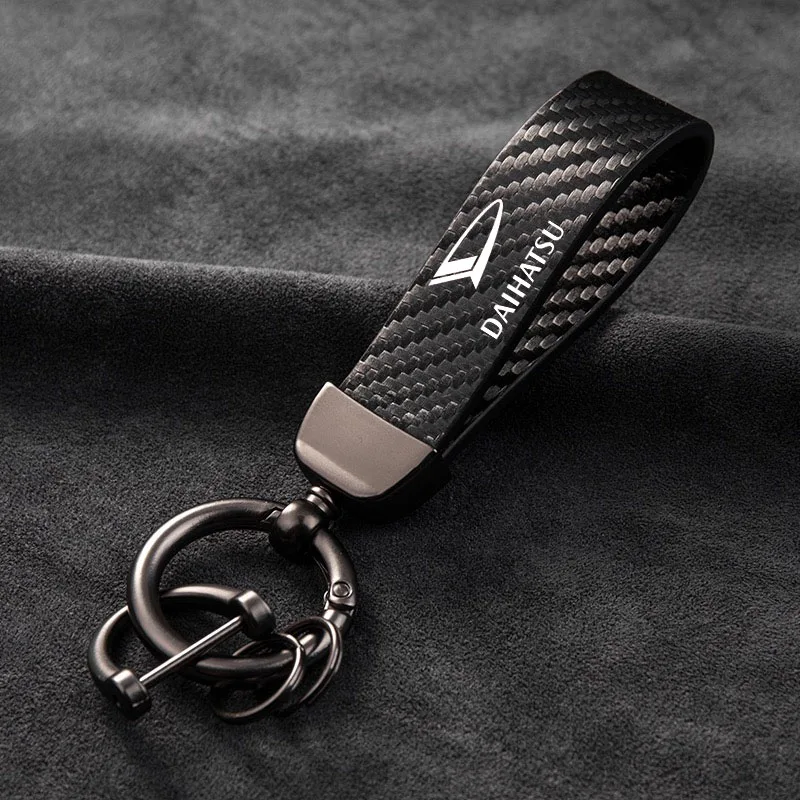 

Car Keychain Horseshoe Buckle Key Ring Key Rings For Daihatsu Terios Sirion Mira Materia Rocky YRV Feroza Charade Accessories