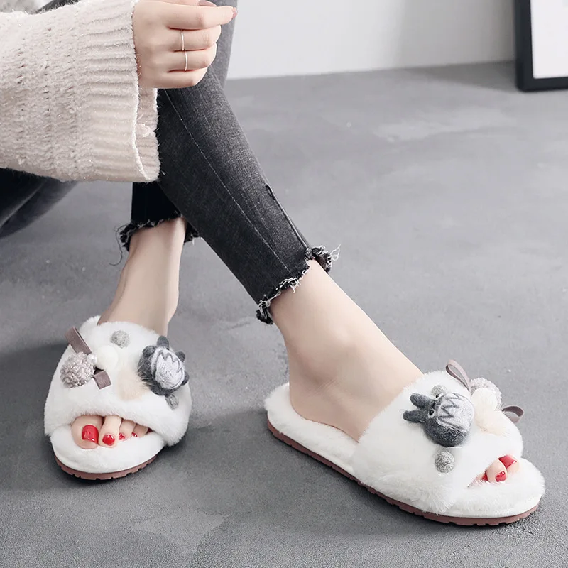 Cute Cartoon Thickened Deer Christmas Snowman Plush Flip Flops To Keep Warm and Non-slip Home Slippers Can Be Worn Outside