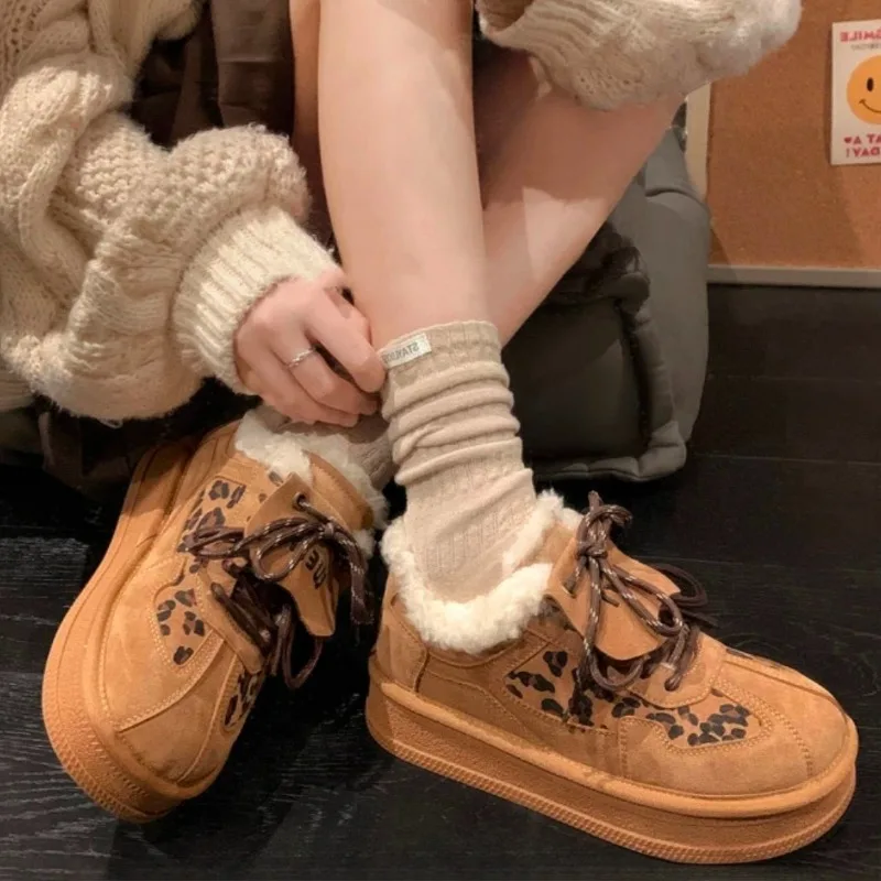 Женская замшевая обувь на платформе с леопардовым мехом плоской подошве теплая