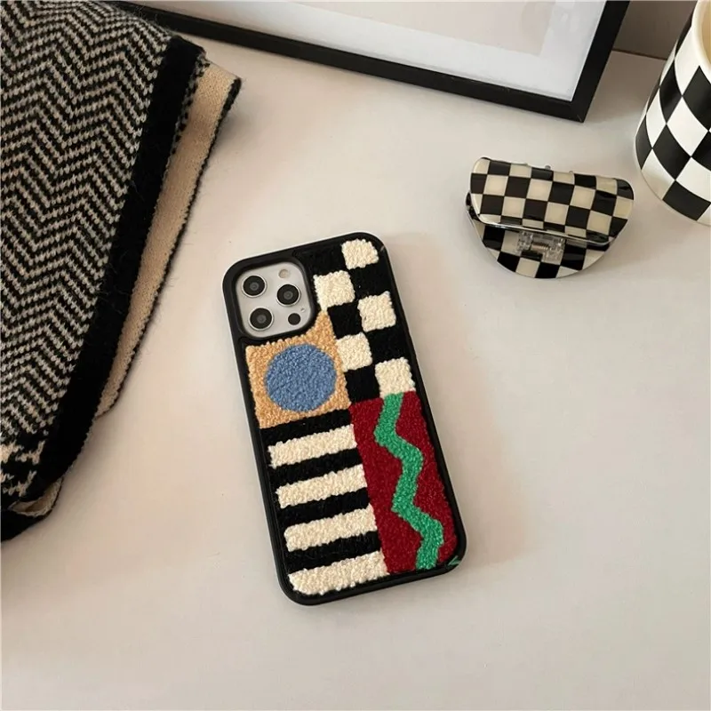 

Luxury Plush Embroidery Geometric Graphics for iPhone13 Mobile Phone Case 14 Promax Silicone Female Personality Protective Case