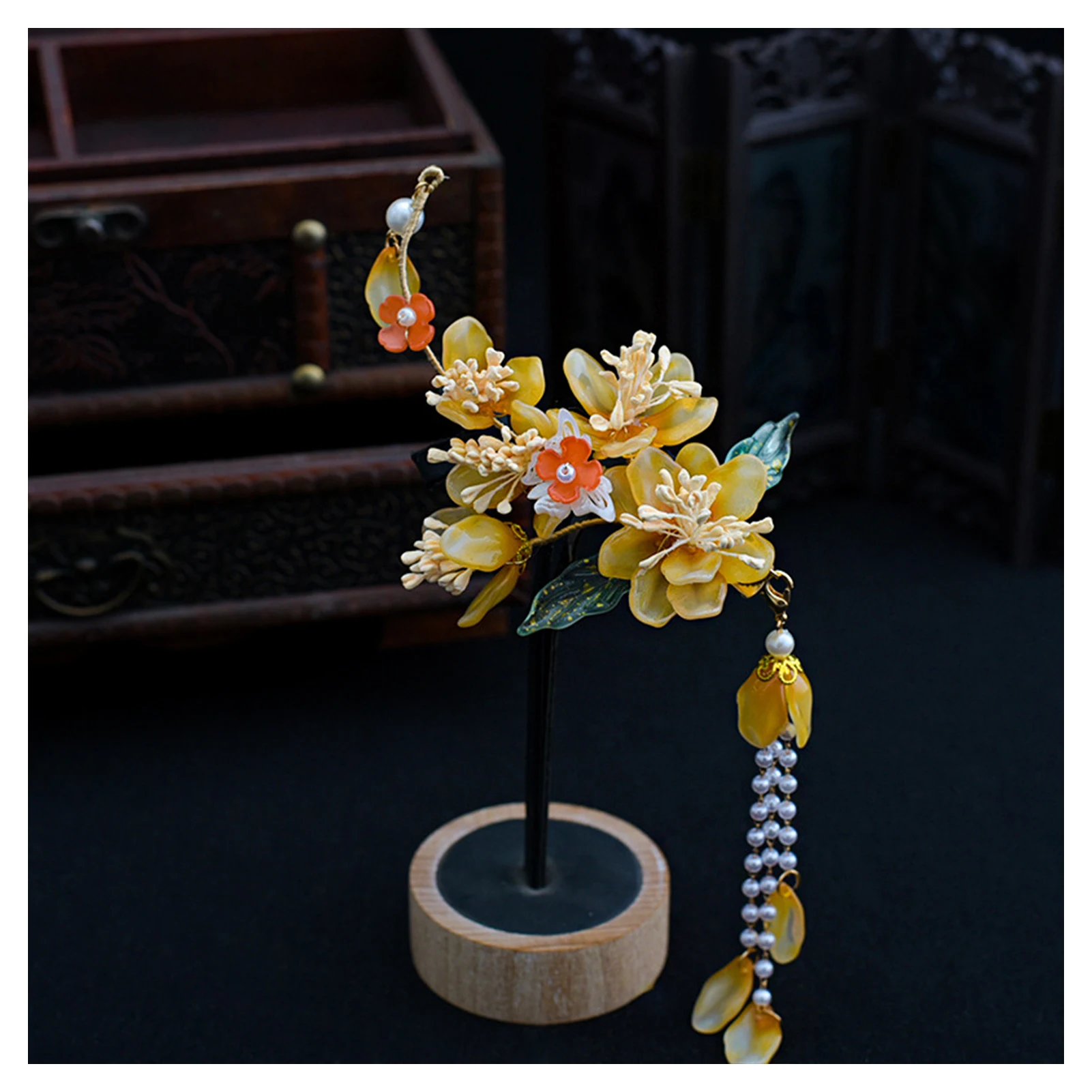 

Glazed Flower Ancient Style Tassel Hair Clips with Non-fading Elegant Flower Shape for Bridesmaid Wedding Dating Shopping