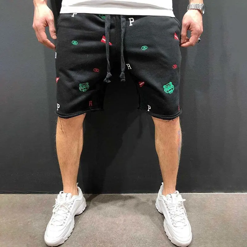 

2022 New men's summer shorts Trendy High Street Fashion Embroidered Casual Shorts homme jogger sports shorts Male basketball