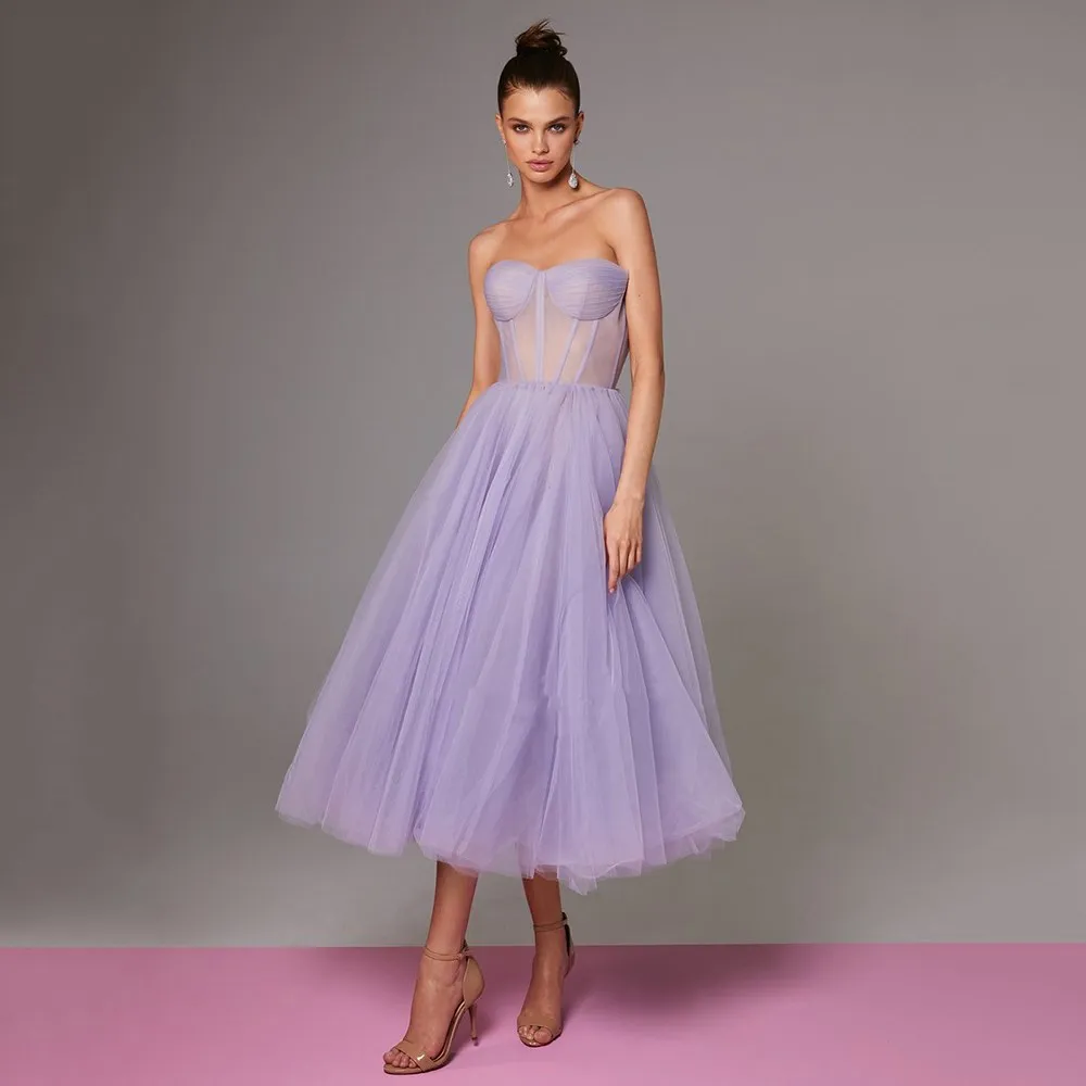 Короткое ТРАПЕЦИЕВИДНОЕ платье для выпускного вечера без бретелек из тюля