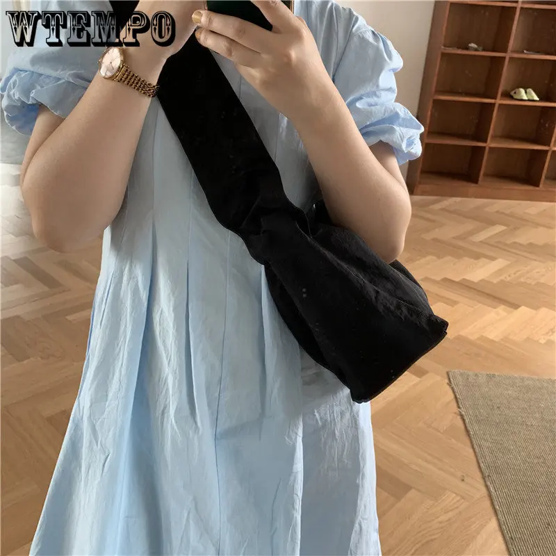 Solid Color Wrinkle Hobos Nylon Totes Shoulder Bags for Women Personalized Pleated Drawstring Lady Bag Female Commuter Handbag