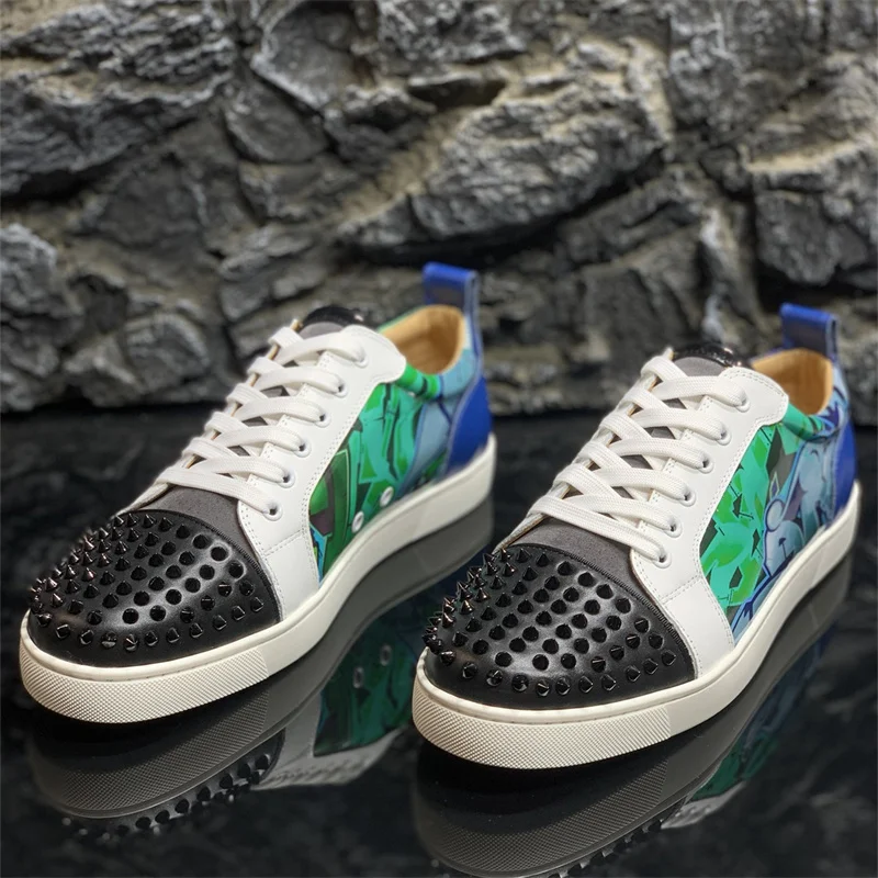 

Туфли мужские и женские с заклепками, кожаные низкие лоферы, граффити, повседневная обувь на плоской подошве, брендовые кроссовки с шипами, черные