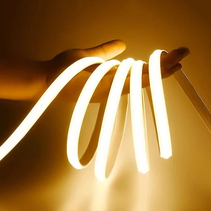 

Водонепроницаемая светодиодная лента COB 220В