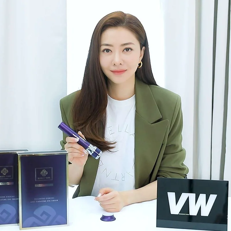 

Антивозрастной вибрирующий крем для кожи вокруг глаз, с эффектом разбавления