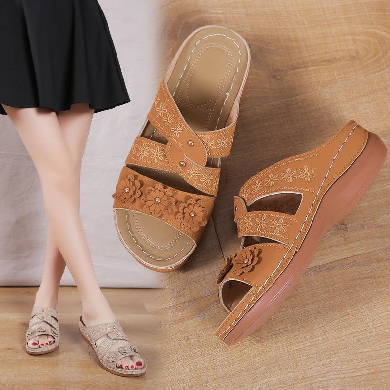 

Сандалии женские на платформе и толстой подошве, повседневные пляжные шлепанцы, танкетка, танкетка, Ретро стиль, уличные удобные тапочки, ле...