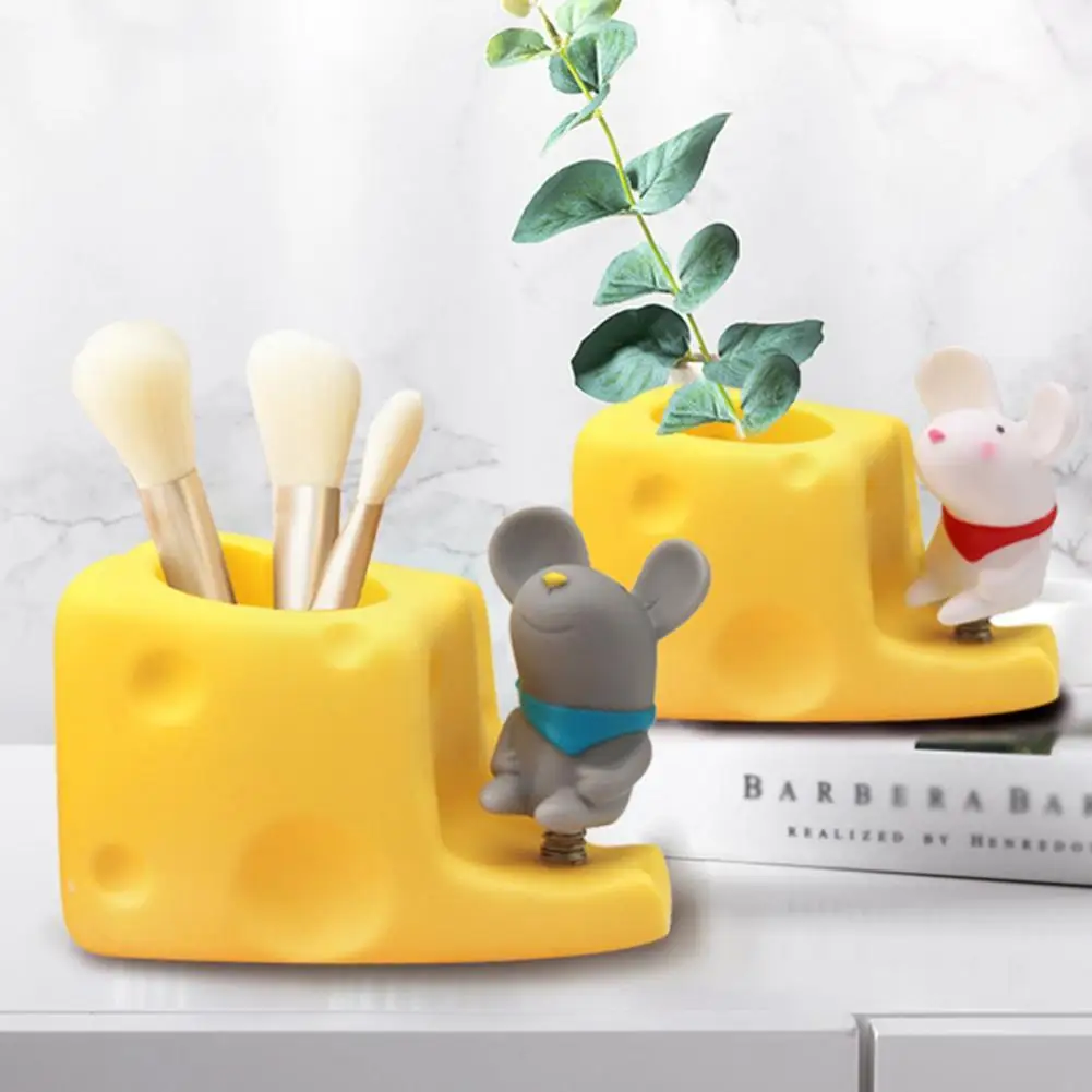 

Smooth Edges Pen Holder Hand-crafted Plastic Adding Vitality Cheese Rat Shape Stationary Holder for Desktop