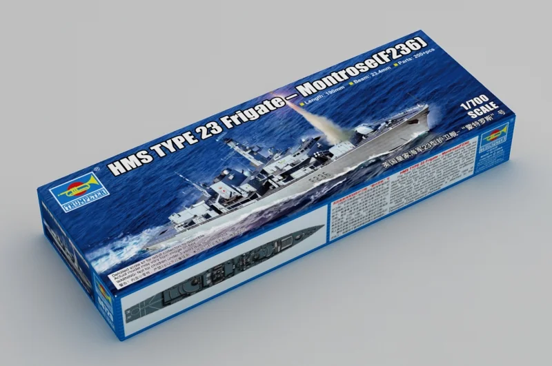 Фото Комплект модели корабля Trumpeter в сборе из пластика 06720 HMS TYPE 23, фрегат — Montrose (F236) 1/700 №1