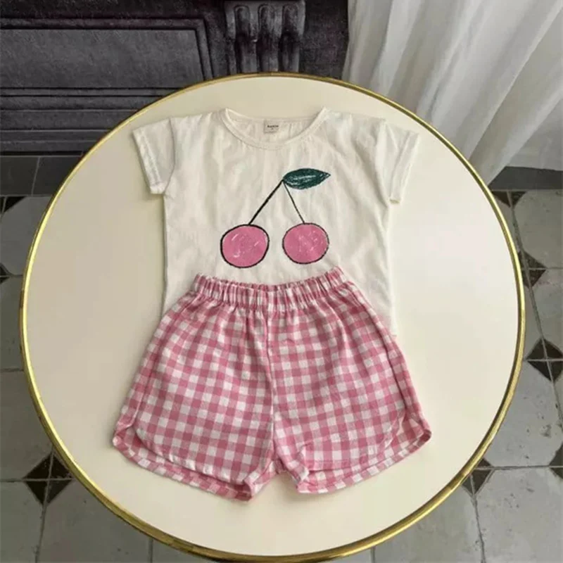 Костюм для девочек футболка + шорты хлопок 2 шт./компл. 2022 недорогая весенне-летняя