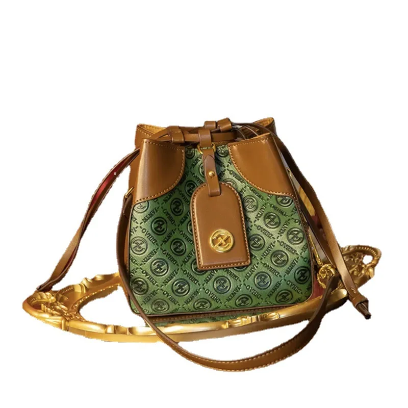 New Portable Trendy Commuter Bag Famous Brand Designer Genuine Leather Fashion Women's Mini Shoulder Tote Bucket Bag 2023