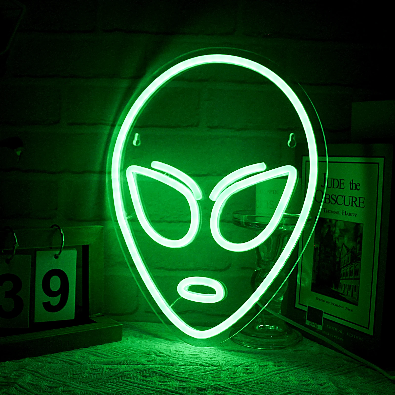 

Неоновая вывеска Alien с питанием от USB для декора комнаты, зеленая неоновая вывеска Alien с регулируемой яркостью для игровой комнаты, бара, мужской пещеры, искусство стен