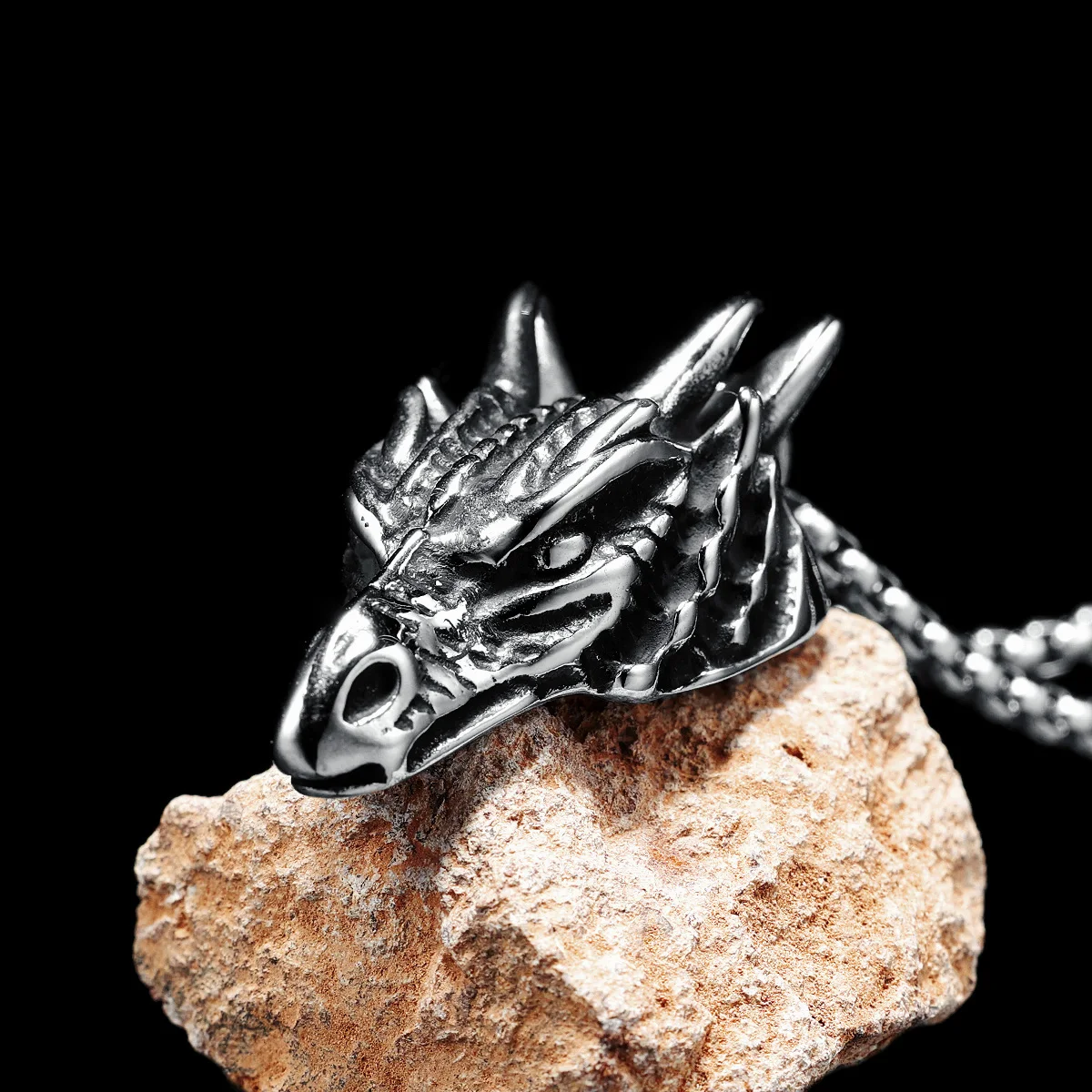 

Dragon Head Necklaces 316L Stainless Steel Retro Dinosaurs Men Pendant Chain Rock Punk for Friend Male Jewelry Gift Dropshipping