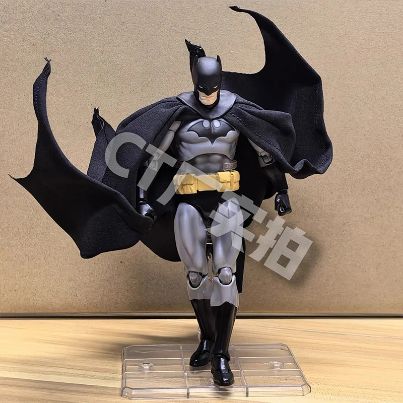Фото В наличии Ct Toys Batman Hush Mafex 126, черная версия, летучая мышь, человек, Dc, аниме, фигурка, статуя, модель, подарки на заказ, детские игрушки №3