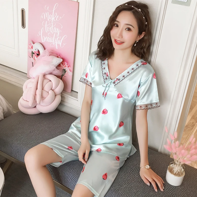 

2022 Summer New Women's Pajamas Thin Section Ice Silk V-neck Short-sleeved Pyjamas Home Service 2-piece Sexy Pajamas Sleepwear