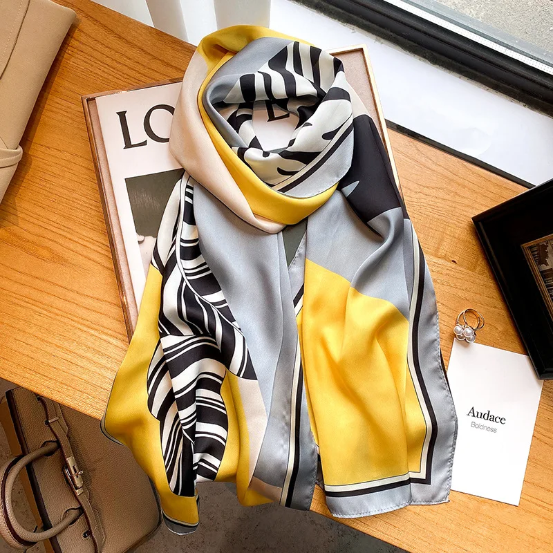 

2022 Fashion Leopard Print Headcloth Classic Sunscreen Long Scarf Korean Style 160X40CM Silk Scarves Four Seasons Popular Shawls
