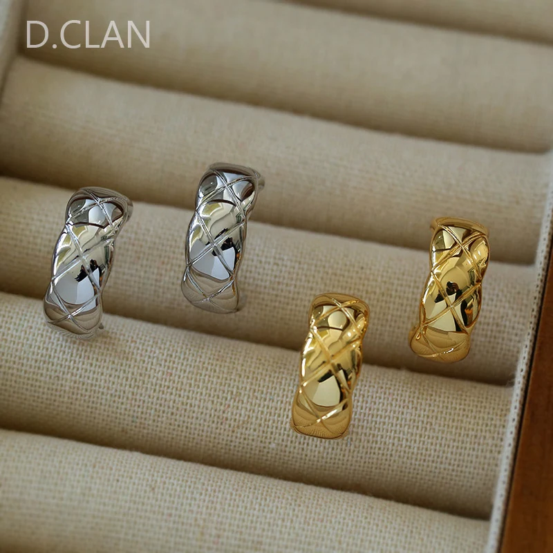 

D.CLAN Lingge Letter C Fashion Jewelry Gold Silver Color Stud Earrings INS French Style High Quality Gift for Women Wholesale