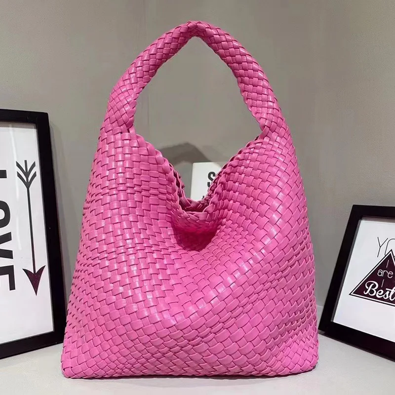 Рисунок 6 - Кожаная сумка-тоут ручной работы