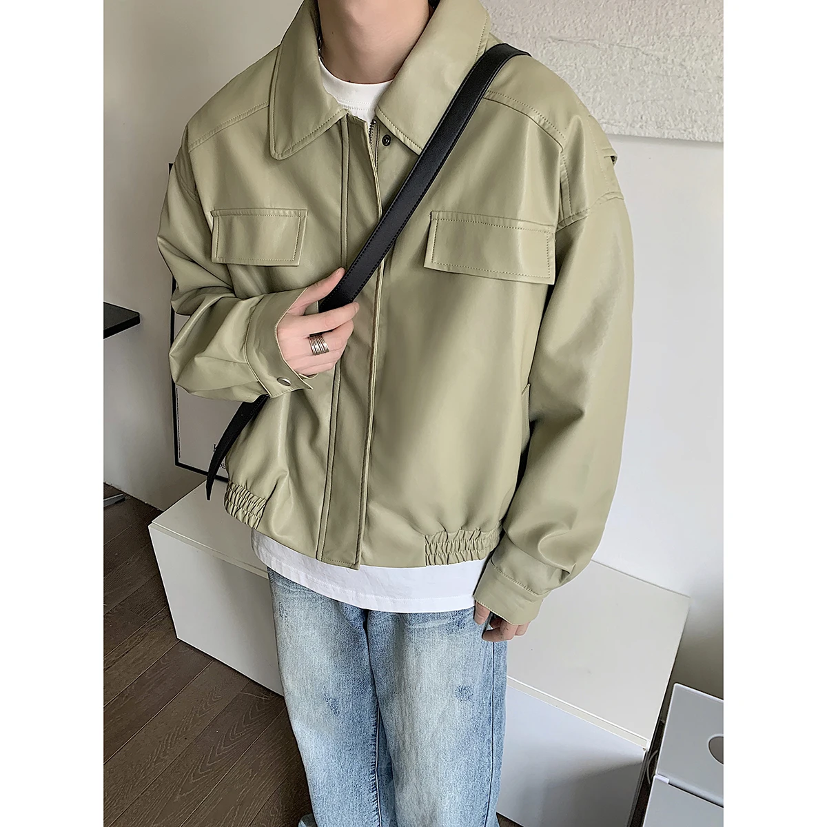 

Green Korean Fashion PU Leather Jacket Men Women Autumn Vintage Solid Color Motorcycle Casual Zipper Short Coat Outerwear Unisex