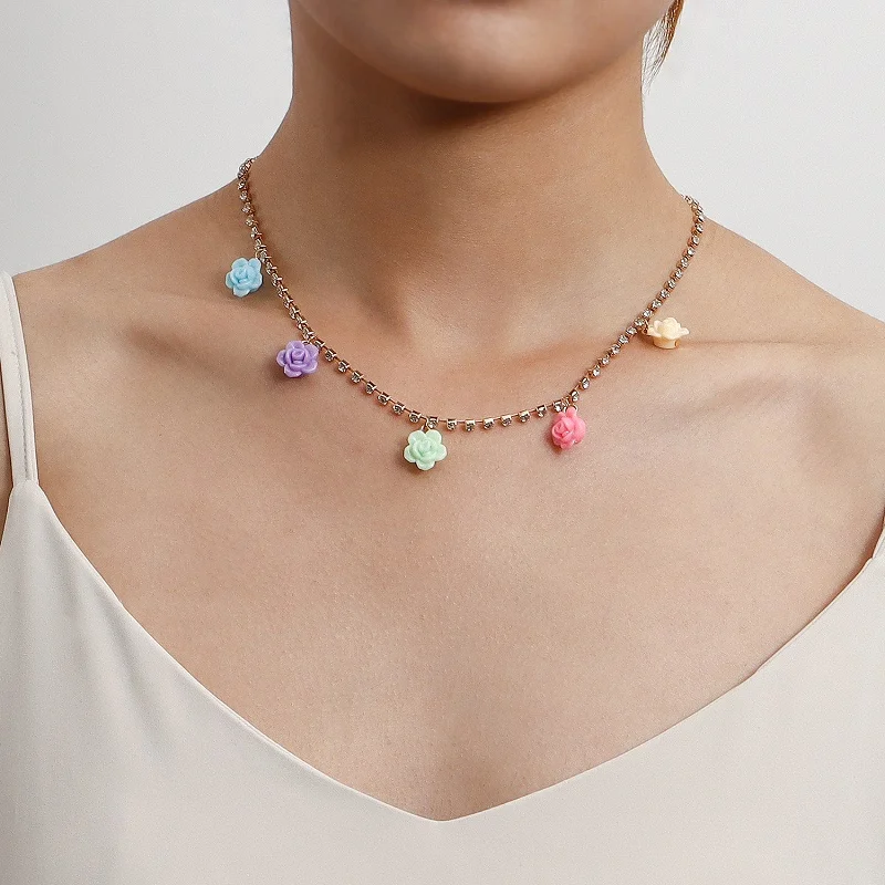 

Летний простой сплав Стразы Цвет Мягкая Керамика фрукт смайлик цветок кулон ожерелье для женщин ювелирные изделия аксессуары