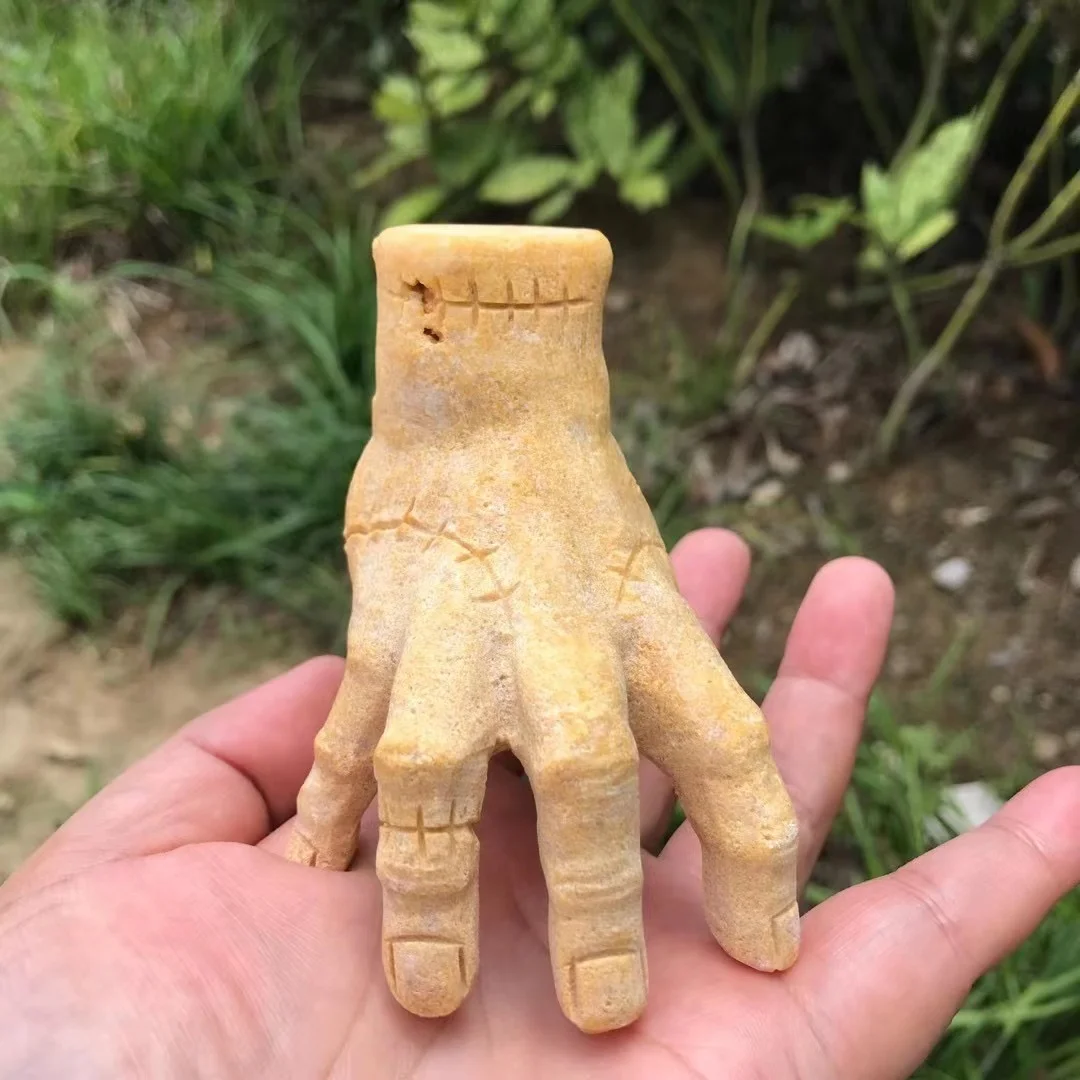 

80MM Natural Stone Crystal Carved Palm Statue Decorative Healing Chakra Decorative Design Witchcraft Supplies