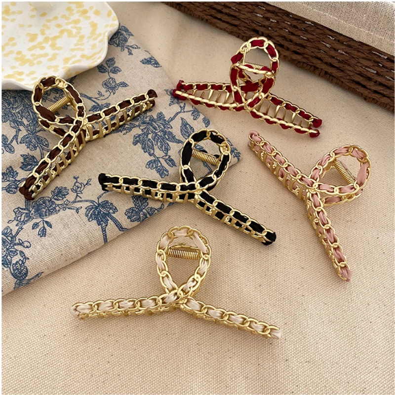 

Korean Large Metal Chain Hair Claws Satin Entangled Bow Hair Clips for Women Girls Ponytail Crab Clips Hairpin Hair Accessories