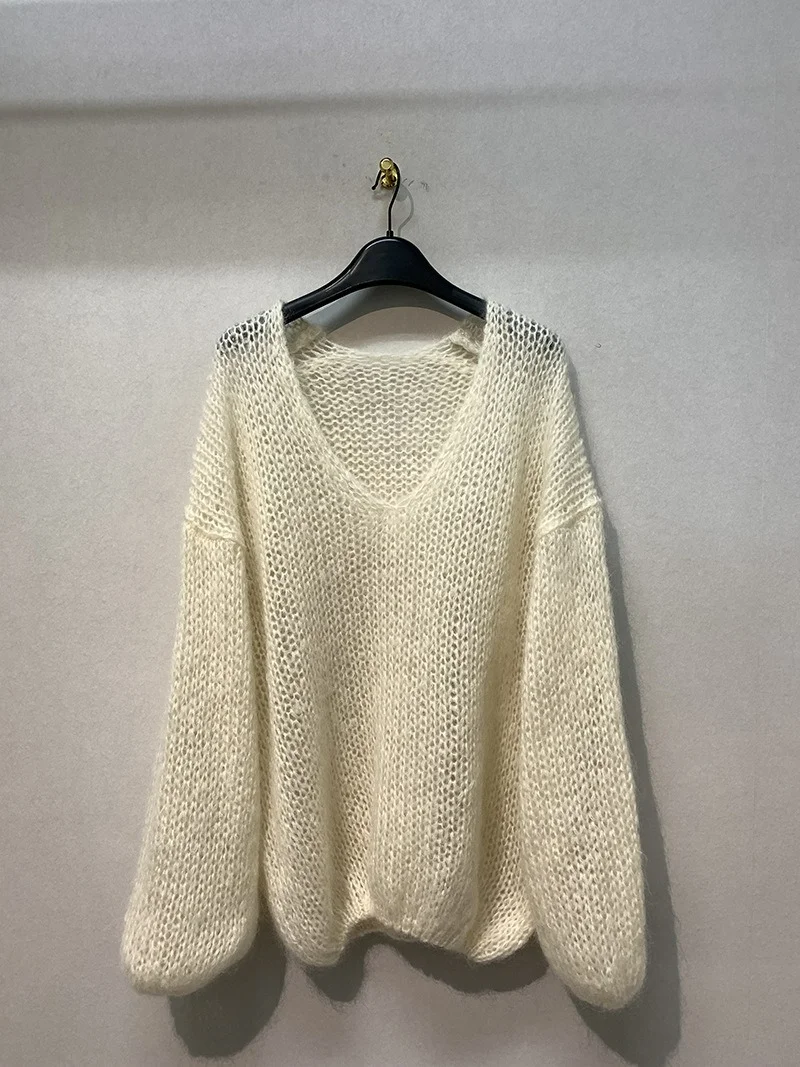 Пуловер женский трикотажный с V-образным вырезом и длинным рукавом