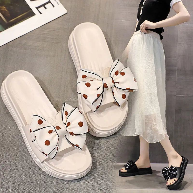

Summer fashion sandals women 2022 new white simple soft bottom sandals thick bottom open toe beach shoes home outdoor slippers