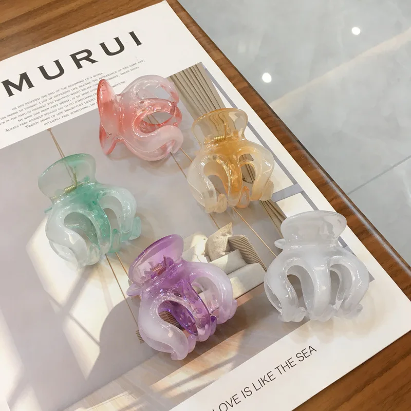 

Candy Color Clip Hair Clips for Women Shark Bud Shape Temperament Accessories Girls Accessory New Headwear Apparel