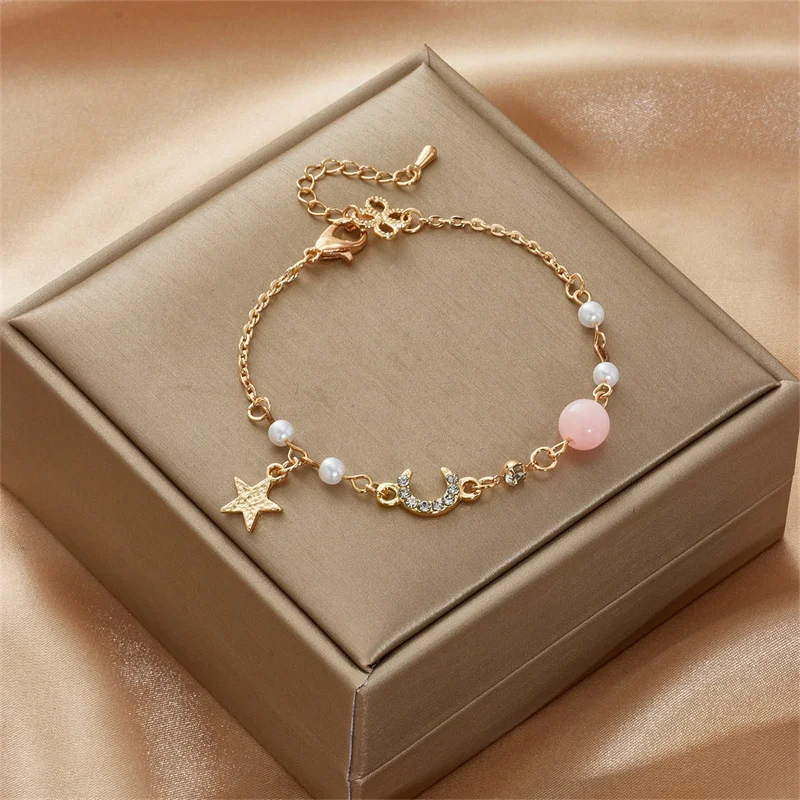 

Japan Korea Star Moon Bracelet For Women Girls Fashion Pink Crystal Pearl Chain Bracelet Wholesale Designer Jewelry Party Gift